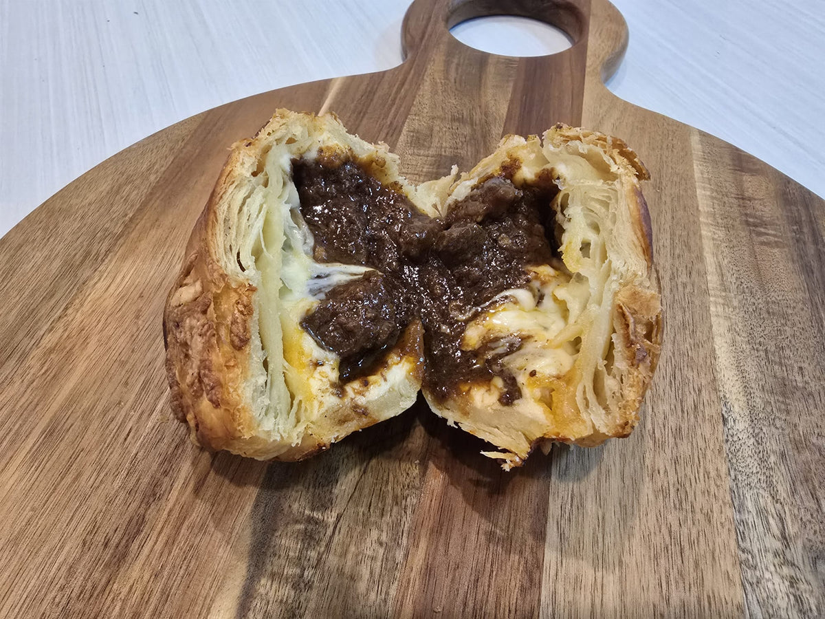 Meat Pie - Steak & Cheese